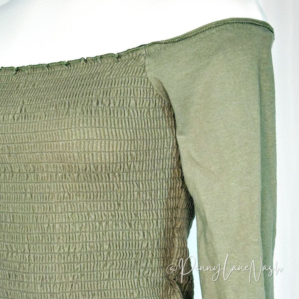 Hollister Smocked Off The Shoulder Long Sleeve Crop Top - Picture 9 of 9